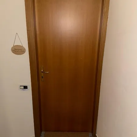 Il Raponzolo Di Roccia Apartment *